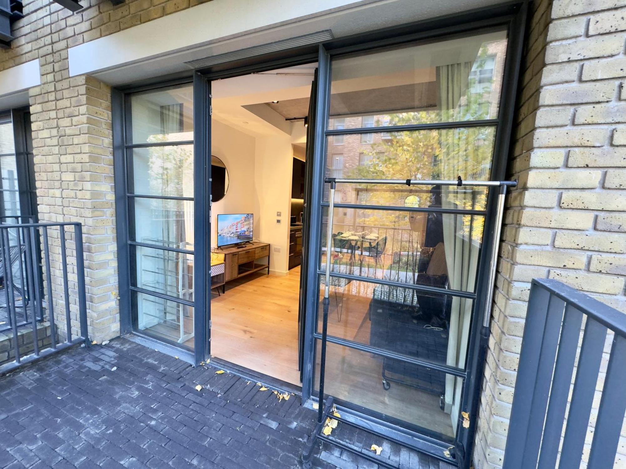 Amazing Cosy Apartment, Next To O2 Arena And Close To London Excel, Secure Parking Zewnętrze zdjęcie
