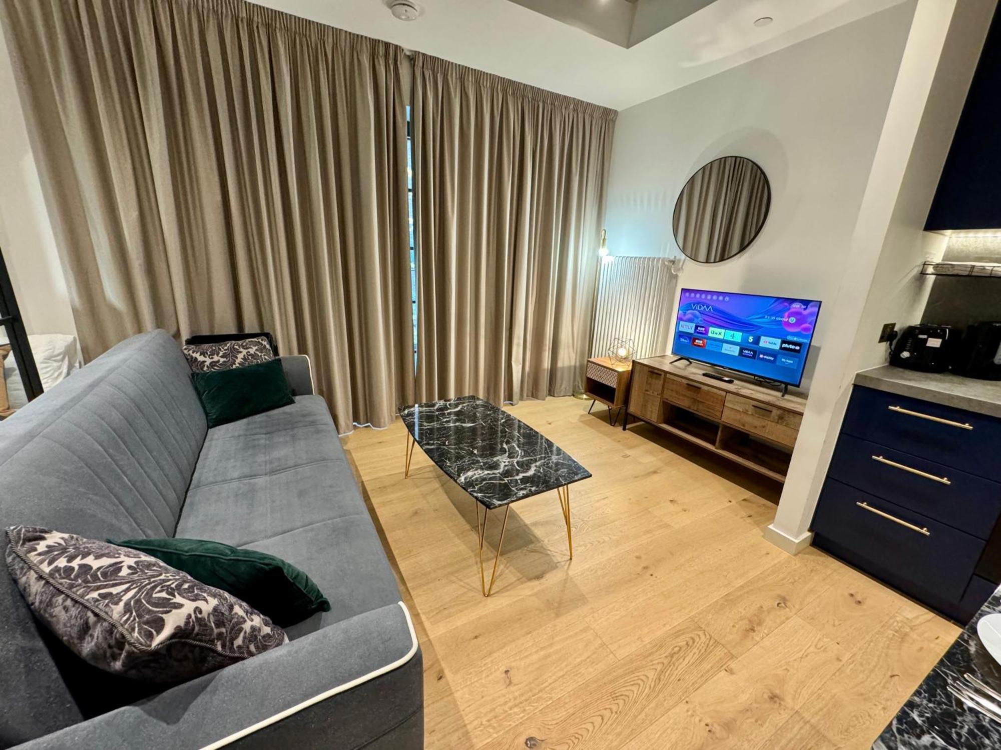 Amazing Cosy Apartment, Next To O2 Arena And Close To London Excel, Secure Parking Zewnętrze zdjęcie